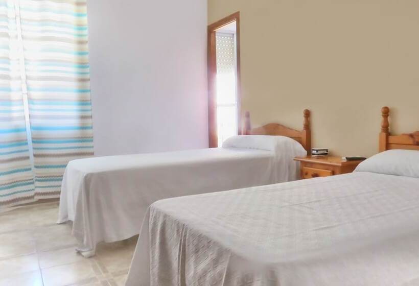 Quarto Estandar, Hostal Barbate