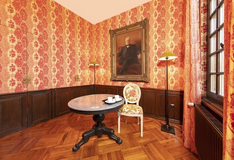 Люкс, La Maison Des Vieux Logis