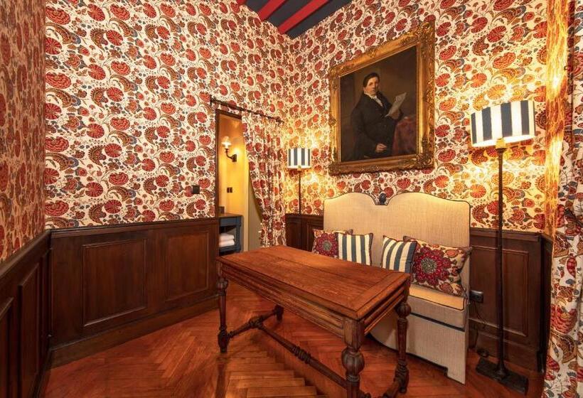 Люкс, La Maison Des Vieux Logis