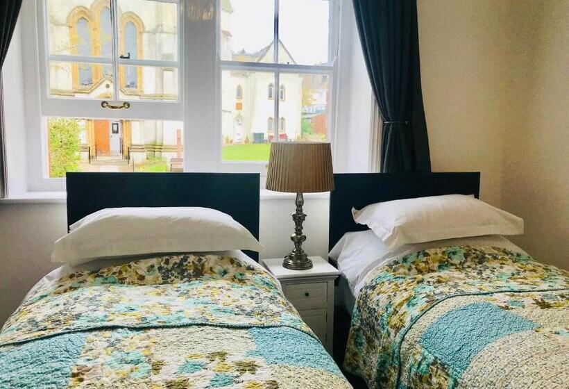 Номер Стандарт, The Nags Head   Room Only Accommodation