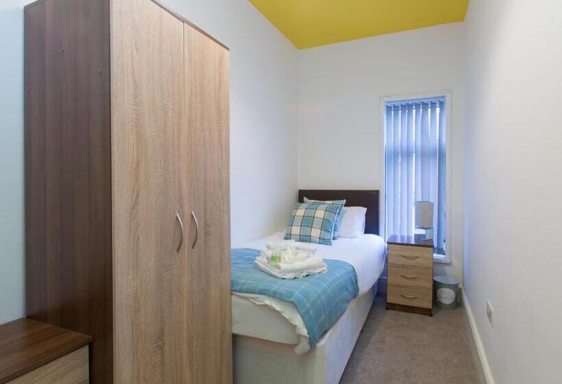 חדר סטנדרד יחיד חדר אמבטיה משותף, Townhouse @ West Avenue Crewe
