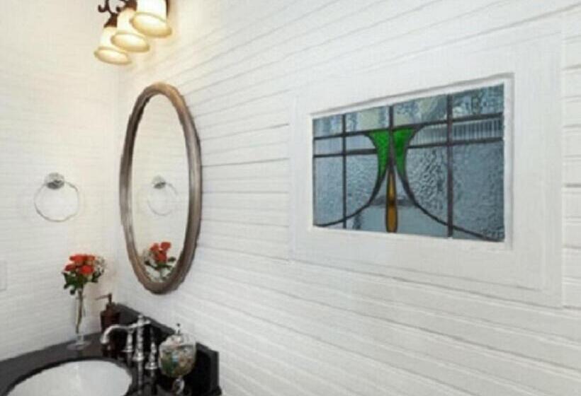 스탠다드 룸 킹사이즈 침대, Seaglass Inn Bed And Breakfast