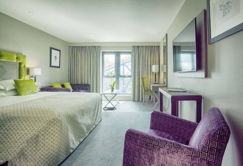 Suite, Boulevard