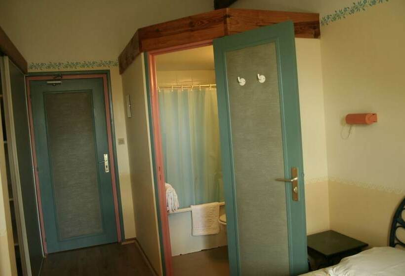 Quarto Estandar, De La Plage