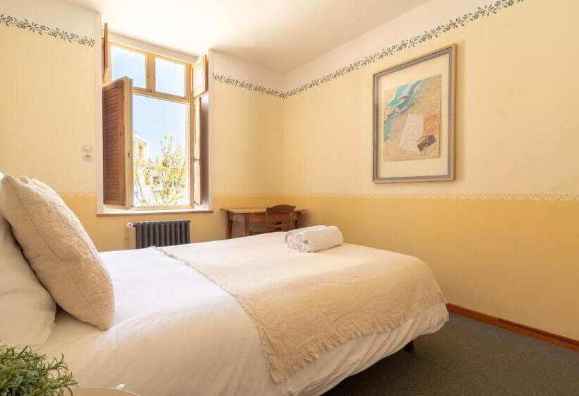 Quarto Estandar, De La Plage