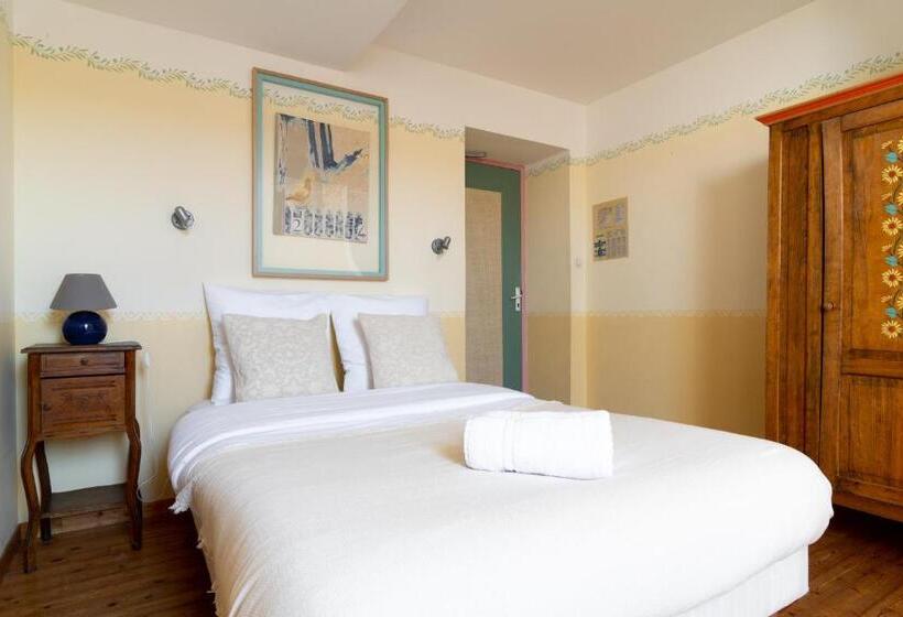 Quarto Triplo Estandar, De La Plage