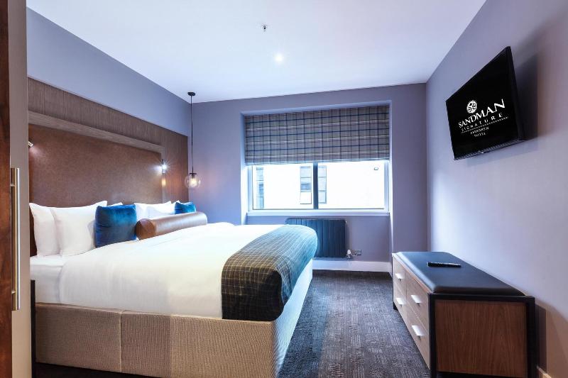 سوئیت با تخت بزرگ, Sandman Signature Aberdeen Hotel & Spa