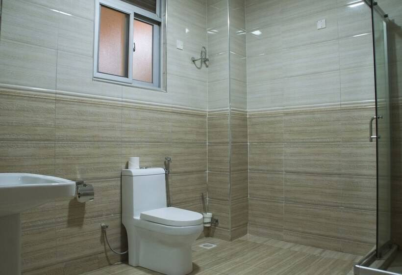 اتاق استاندارد یک نفره, Eliana Kampala