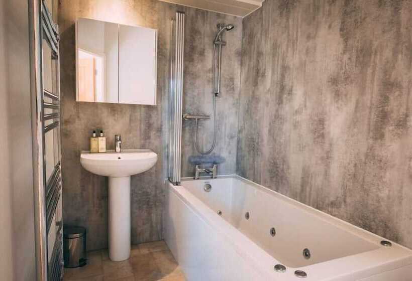 Студио Executive, Herons Lake Retreat