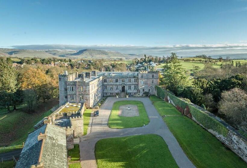 스탠다드 룸 킹사이즈 침대, Appleby Castle