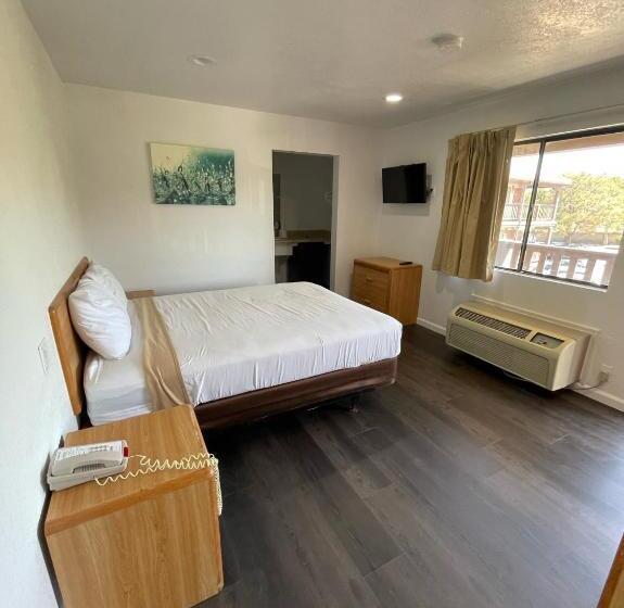 Номер Стандарт, Palms Inn & Suites
