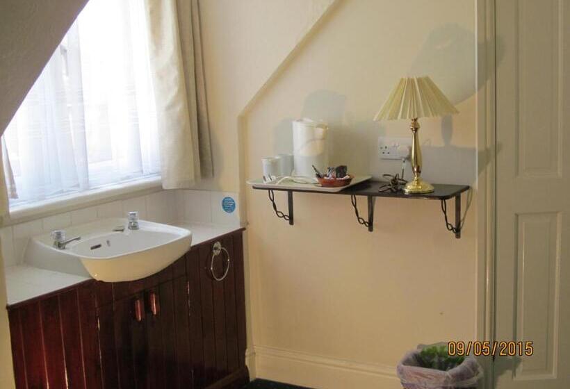 اتاق استاندارد, Landguard House Bed Only