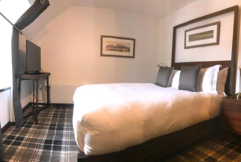 Полулюкс, Edinbane Lodge