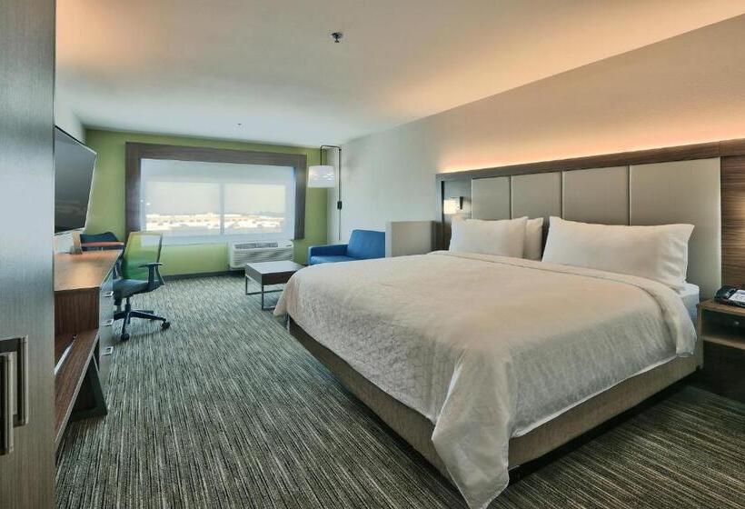 适合残疾人士使用的套间, Holiday Inn Express & Suites - Albuquerque East, An Ihg