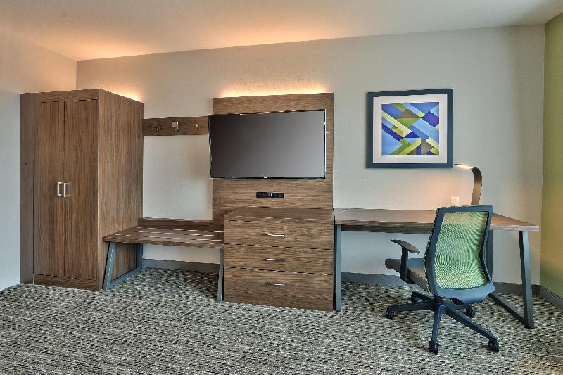 适合残疾人使用的标准间, Holiday Inn Express & Suites - Albuquerque East, An Ihg