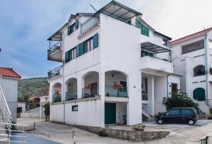 آپارتمان 1 خوابه, Apartment Toni 555