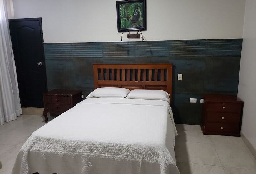 标准三人间, Dc Suites Aeropuerto
