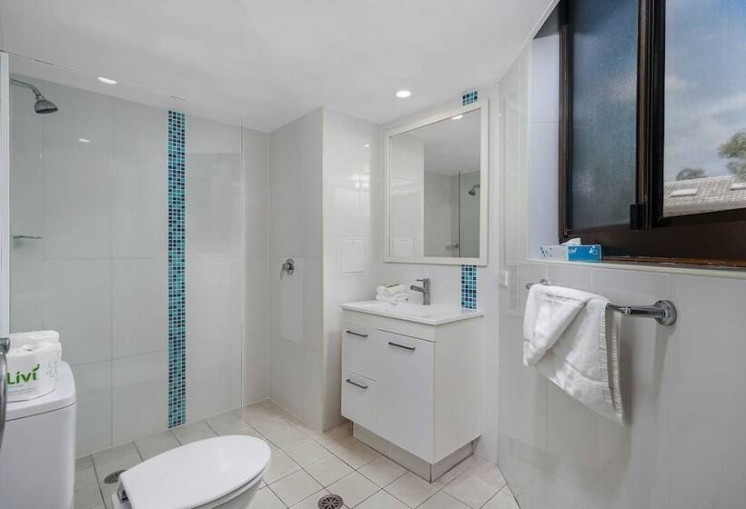 １ベッドルームエコノミーアパートメント, Bayview Beachfront Apartments, In Town Right On The Beach