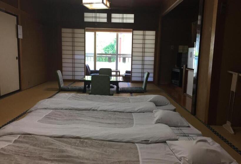 Семейный Номер, Daymaruya Ryokan