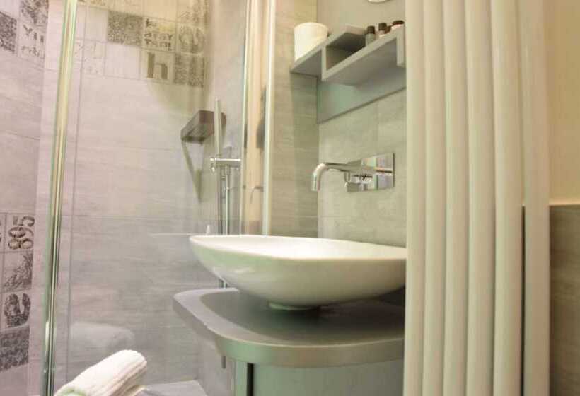 اتاق استاندارد, Design&art Pie