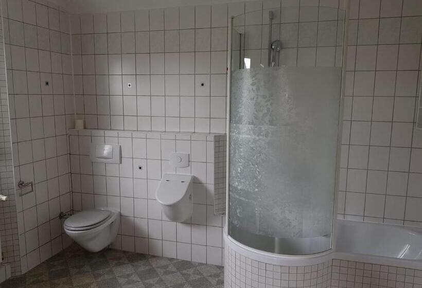 Апартаменты 1 Спальня, Krone Ug