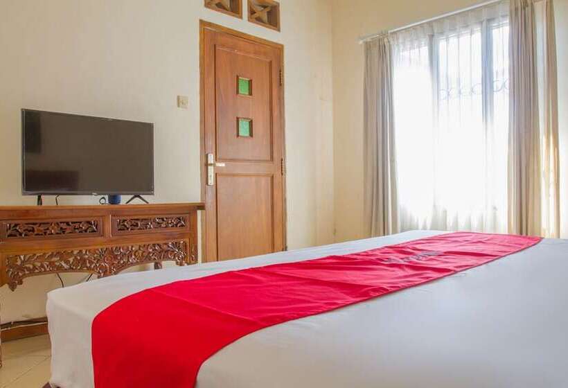 Номер Deluxe, Reddoorz Plus @ Otista Garut