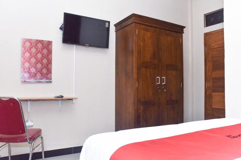 Номер Стандарт, Reddoorz Syariah Near Batu Night Spectacular