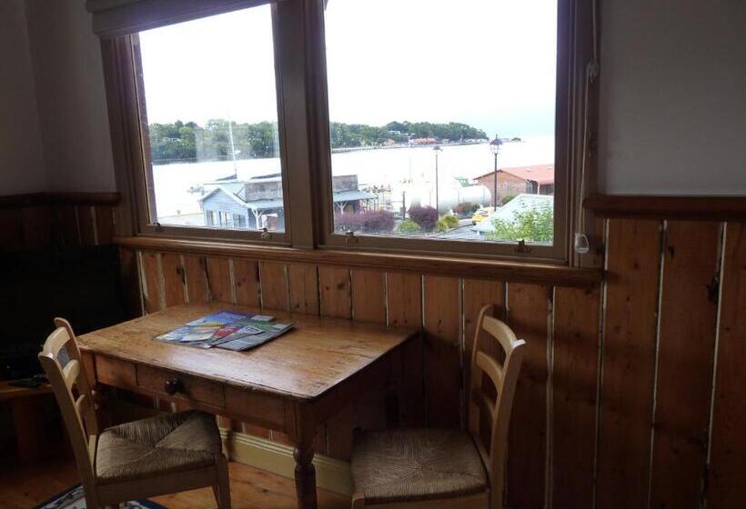 Студия Стандарт, Bushmans Cafe