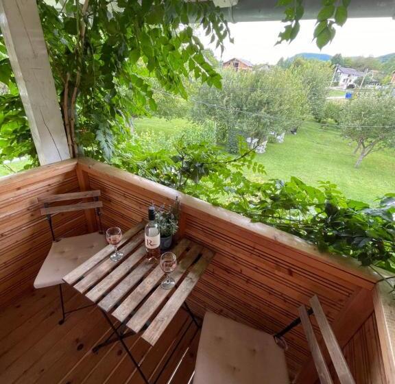 Superior Room with Terrace, House Magdic Plitvice