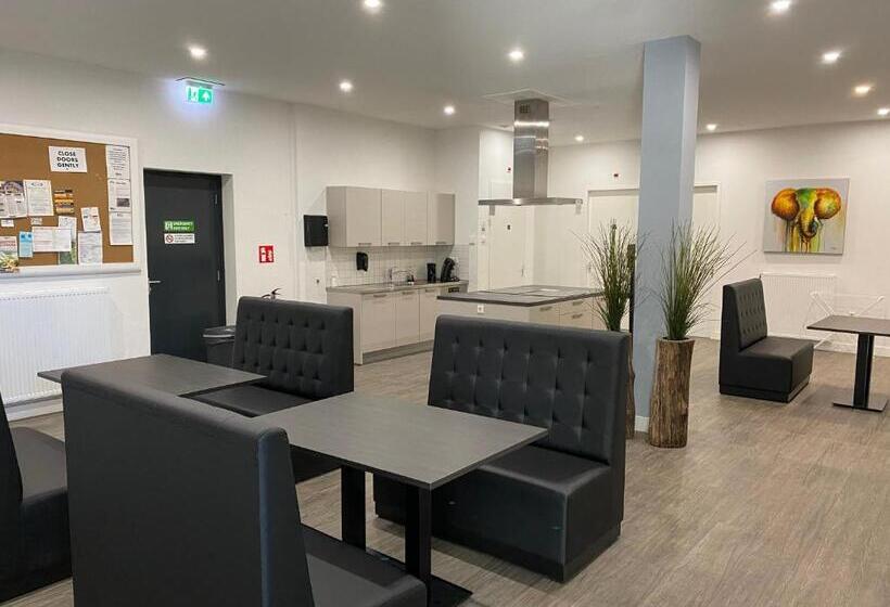 标准单人间共用浴室, Short Stay Wageningen