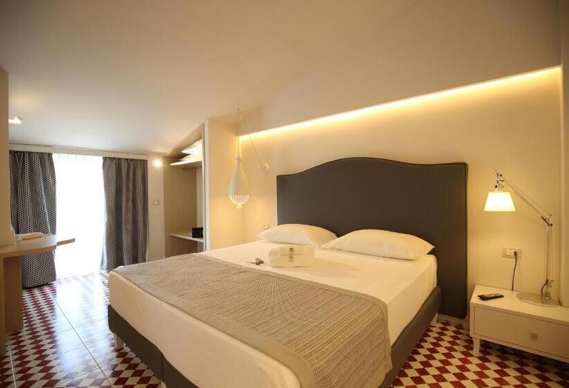 Suíte, Suite Hotel L Oasi Di Riaci