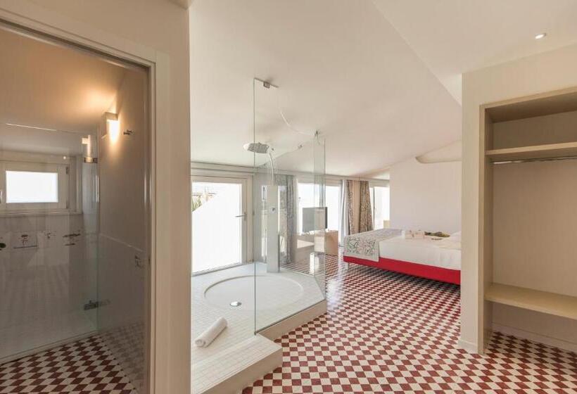 Президентский Люкс, Suite Hotel L Oasi Di Riaci