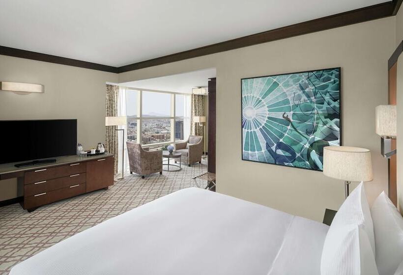 Номер Deluxe, Doubletree By Hilton Jabal Omar Makkah