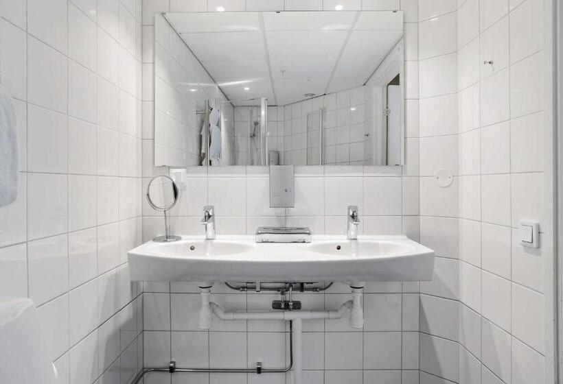 إستوديو قياسى, Best Western Hotel Svava