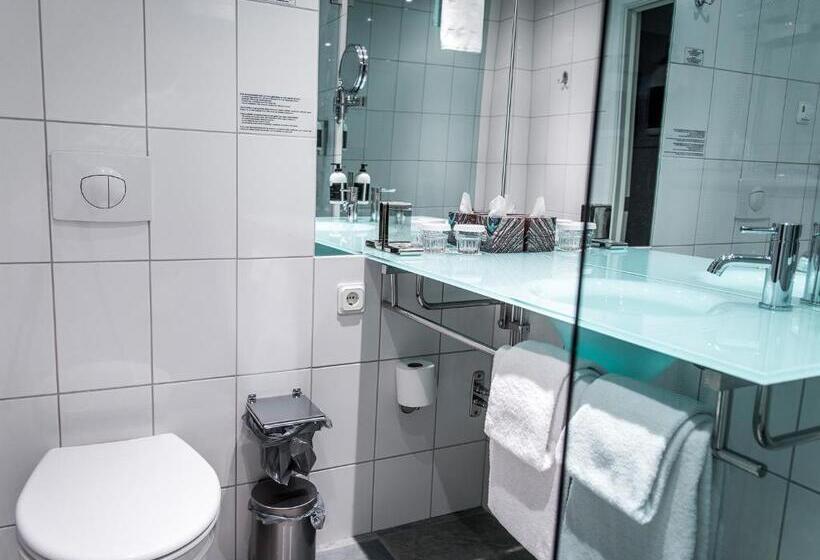 Классический Номер, Varbergs Stadshotell & Asia Spa