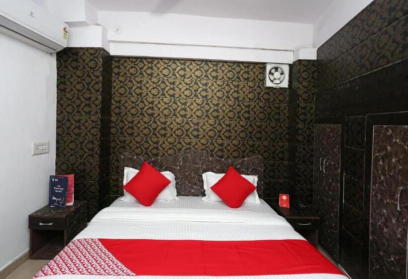 Трехместный Номер Классика, Oyo 18782 Hotel Mannat