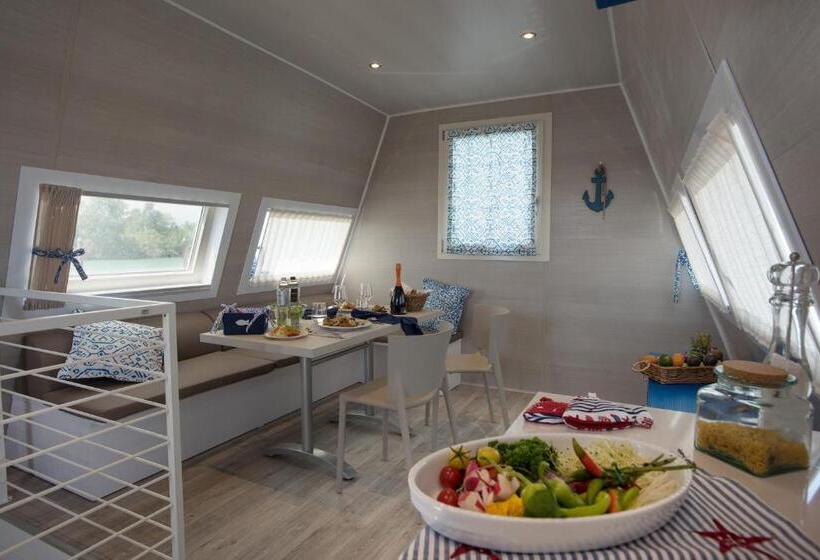 Номер Стандарт Вид на Реку, Marina Azzurra Resort