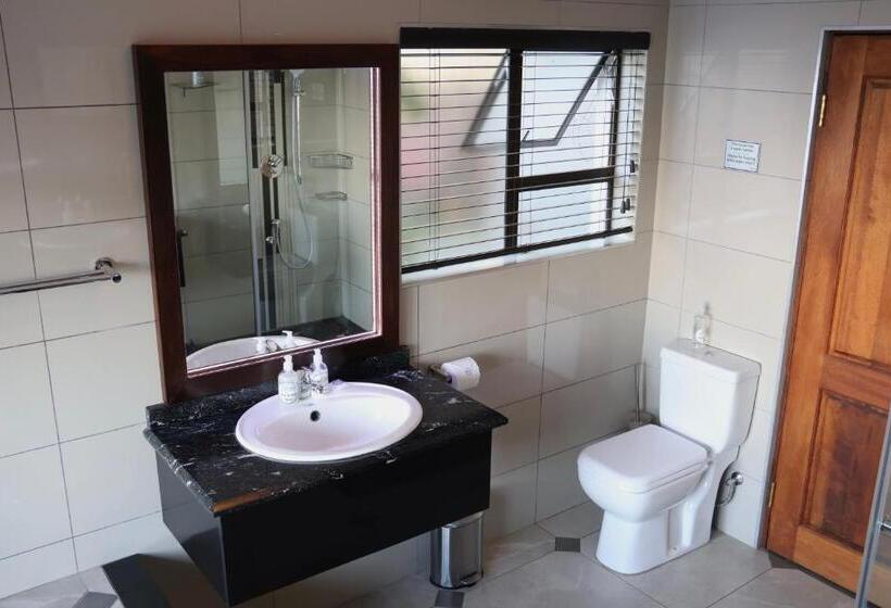 Quarto Familiar, Kosmos Lodge
