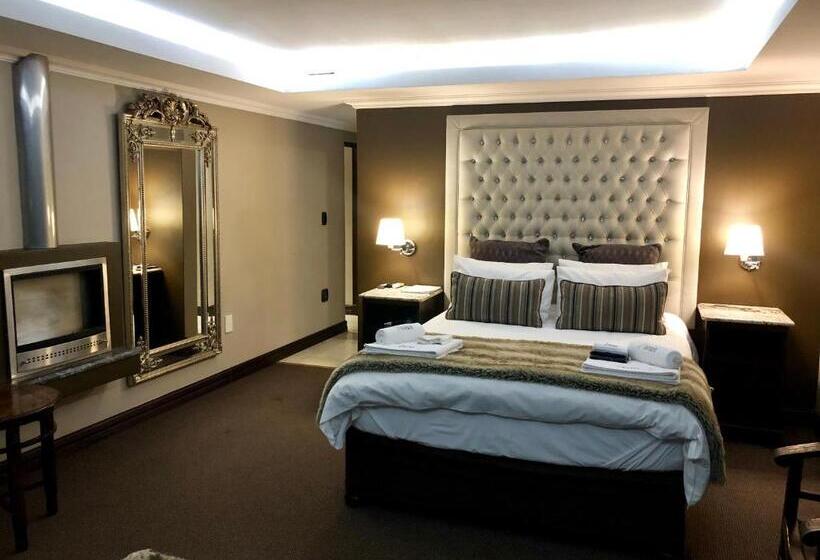 Quarto Superior, Kosmos Lodge