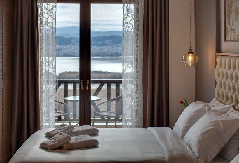 Трехместный Номер Deluxe, La Suite Boutique Hotel & Spa
