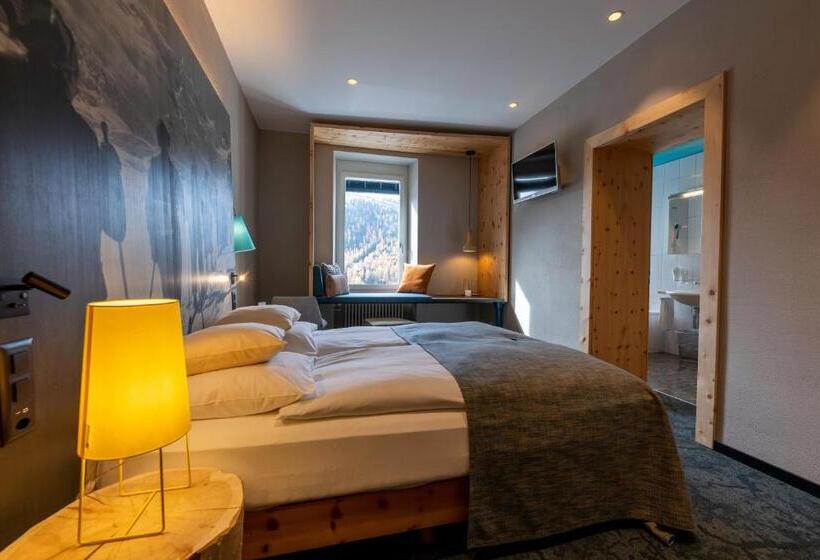Номер Комфорт, Sporthotel Pontresina