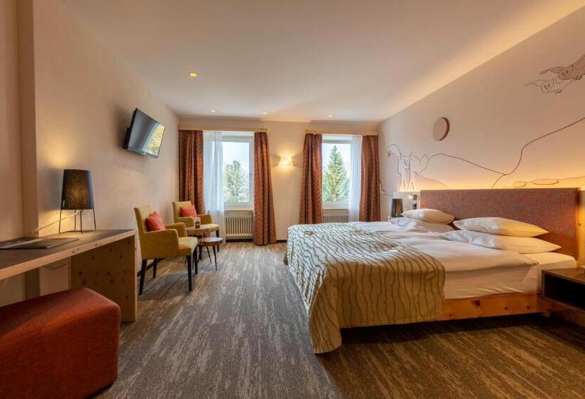 Номер Deluxe, Sporthotel Pontresina