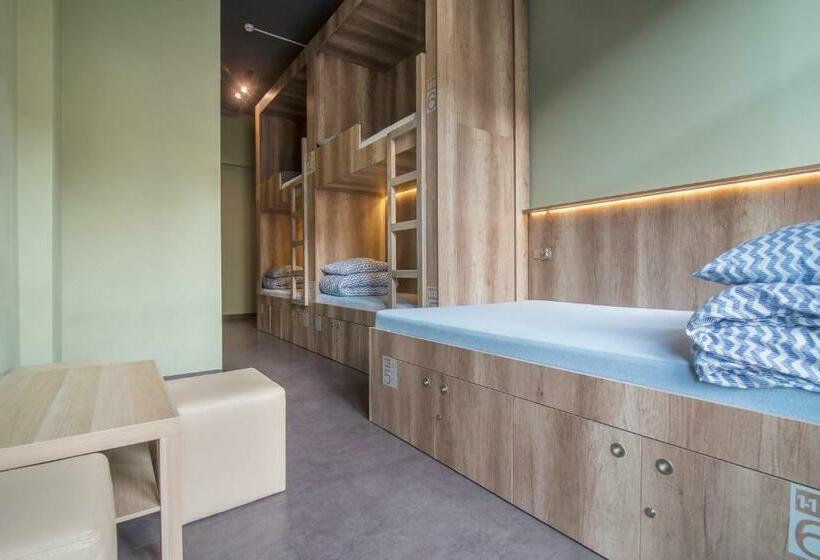 Семейный Номер, 110 Hostel