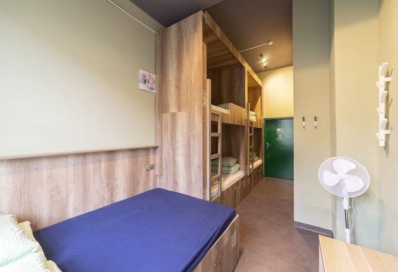 Семейный Номер, 110 Hostel