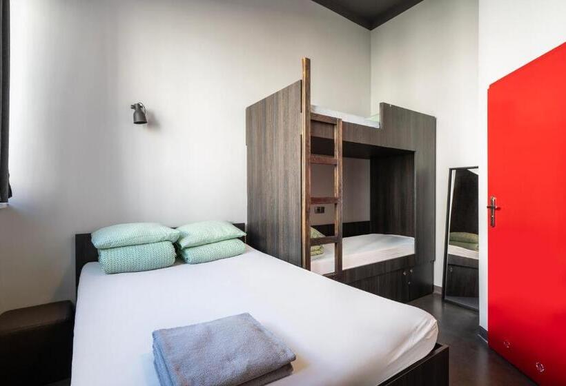Четырехместный Номер Стандарт, 110 Hostel