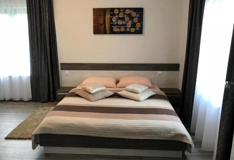 اتاق لوکس, Guest House Klanfar