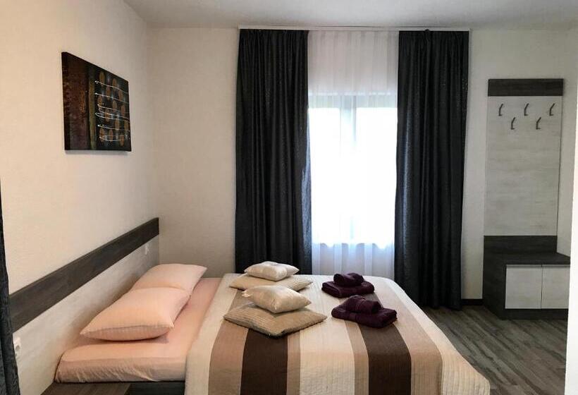 اتاق لوکس, Guest House Klanfar