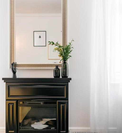 Appartamento 1 Camera da Letto con Terrazza, District17   Loftaffair Collection