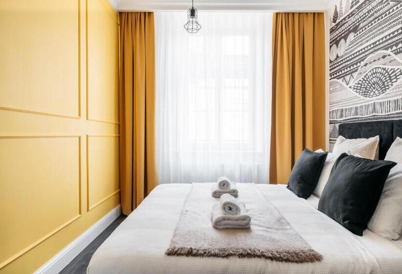 Appartamento 1 Camera da Letto con Terrazza, District17   Loftaffair Collection