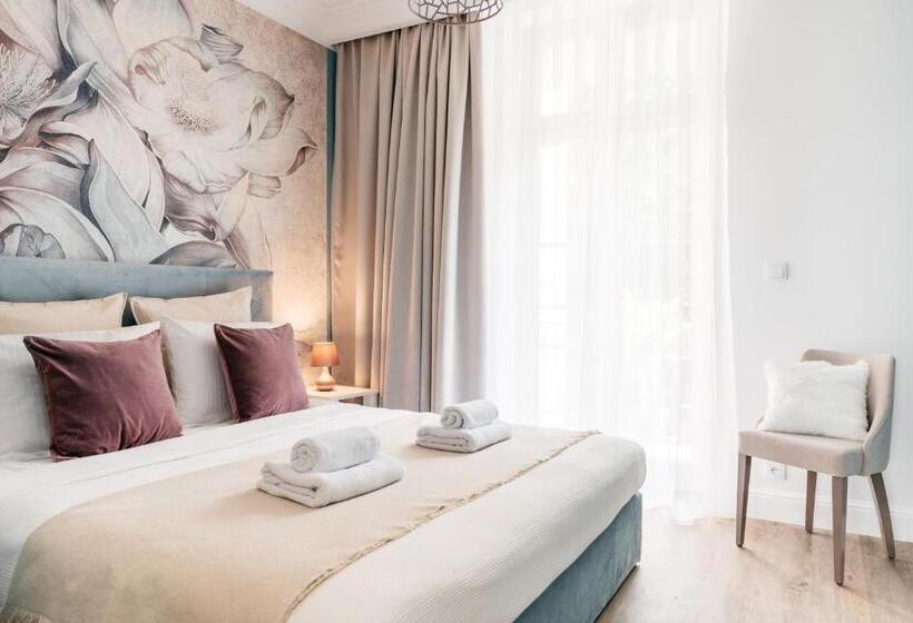 Appartamento 1 Camera da Letto con Balcone, District17   Loftaffair Collection